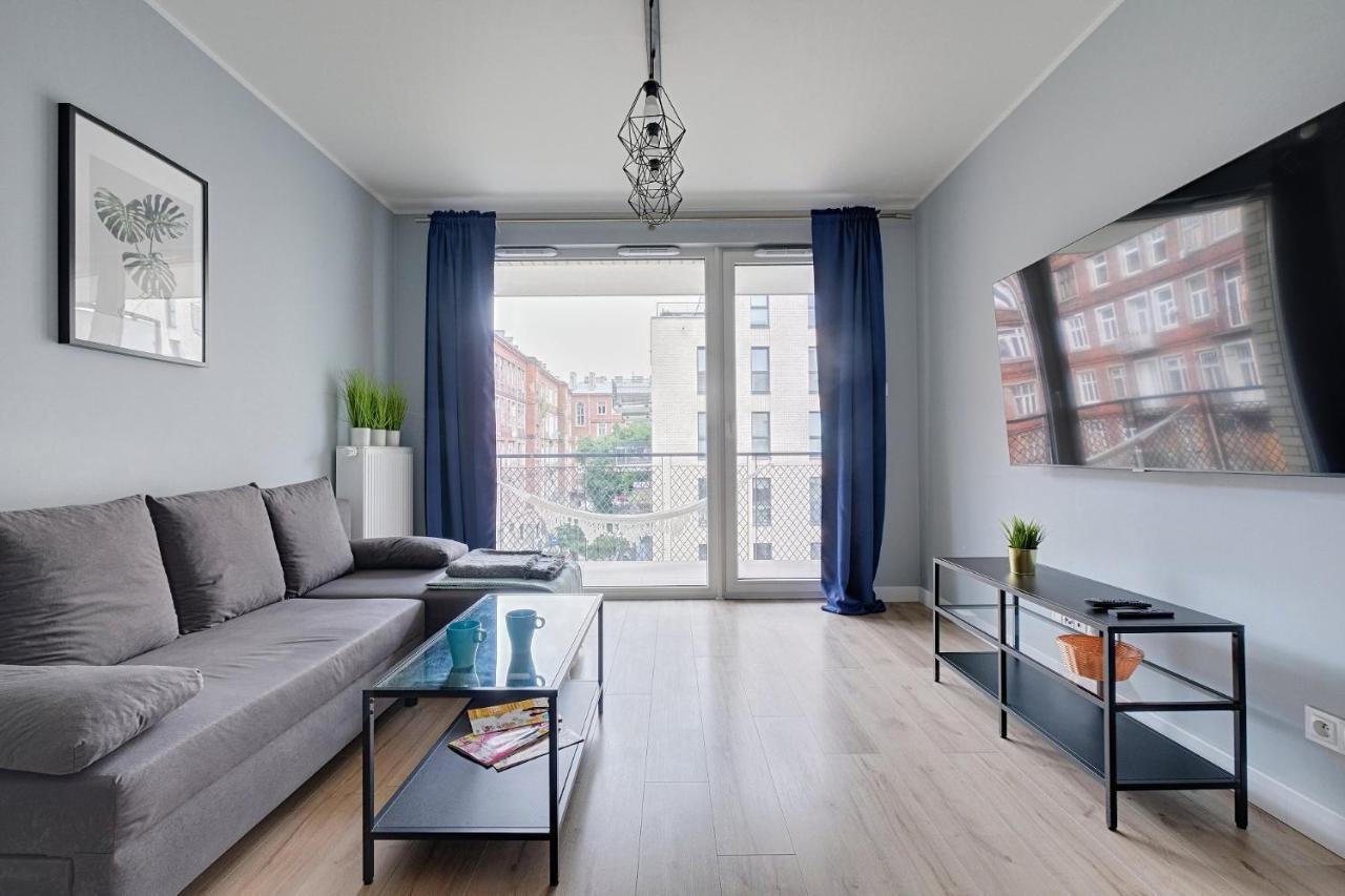 2Br Apt Strzelecka 24 With Balcony Apartment Warsaw Luaran gambar