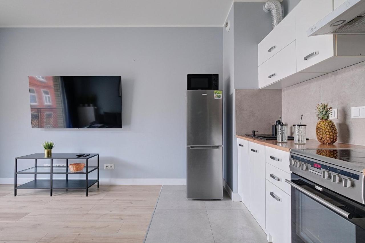 2Br Apt Strzelecka 24 With Balcony Apartment Warsaw Luaran gambar
